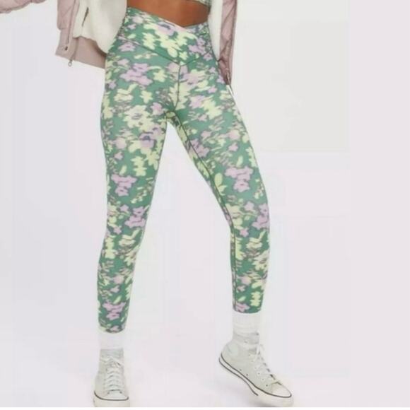 Offline By Aerie Real Me High Waisted Crossover 7/8 Leggings Size LS Floral NEW - Picture 1 of 10
